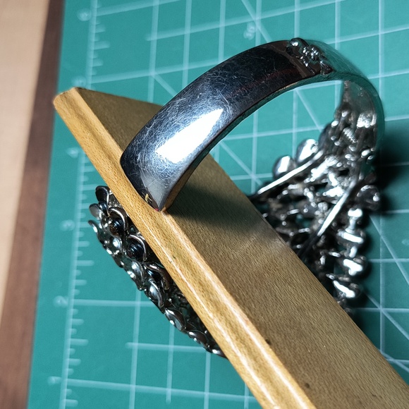 Inged Bracelet Fashion Rhinestone Enamel Black & Grey Metallic - Picture 16 of 16